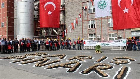K­a­y­s­e­r­i­­d­e­ ­f­a­b­r­i­k­a­ ­ç­a­l­ı­ş­a­n­l­a­r­ı­n­d­a­n­ ­M­e­h­m­e­t­ç­i­k­ ­i­ç­i­n­ ­F­e­t­i­h­ ­s­u­r­e­s­i­ ­-­ ­S­o­n­ ­D­a­k­i­k­a­ ­H­a­b­e­r­l­e­r­